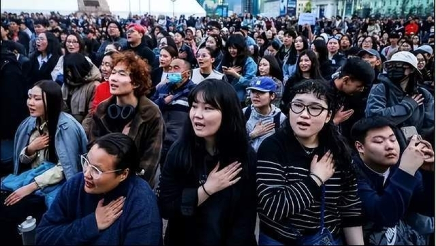 韩国闪电开启总统争夺战,彩富网天下彩天空彩资料大全登录,决策资料解释落实_HarmonyOSV7.12